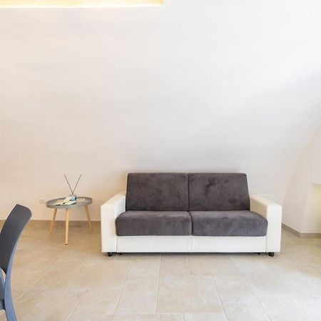 Suite La Scala Del Borgo Cisternino Exterior foto